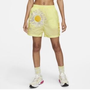 Nike Project Auphoria Yellow Floral Women's Shorts Size Large